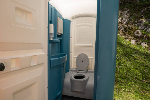 Best Porta potty services near me  in Omro, WI